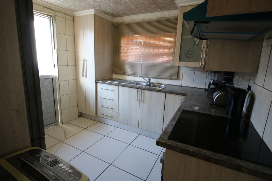 5 Bedroom Property for Sale in Mdantsane Eastern Cape